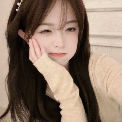 单车上的少女